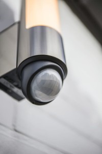 Kinkiet zewnętrzny z czujnikiem Lutec Leda 5267103001 IP44 1xLED Stal.