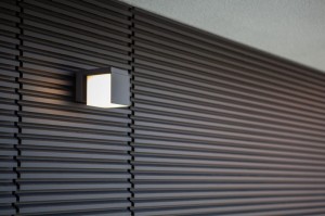 Kinkiet zewnętrzny LED Lutec Cuba 5193803118 Aluminium na ścianie.
