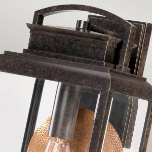 Kinkiet zewnętrzny Elstead Lighting Byron QZ-BYRON-L IP44 metal brązowy.