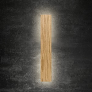 Kinkiet TAVOLA TK Lighting 2xG9 6W drewniany na ciemnym tle.