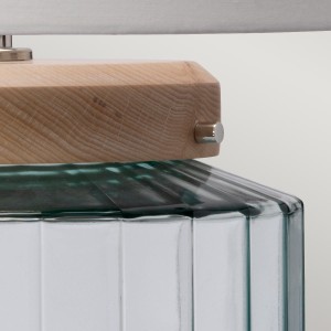 Lampa stołowa Luga Elstead Lighting, polerowany nikiel, przezroczyste szkło, jasne drewno.