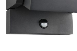 Lampa zewnętrzna Kansas Trio 1xLED zintegrowany 10W Antracyt Aluminium z czujnikiem ruchu.