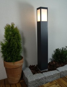 Lampa zewnętrzna słupek ogrodowy Arkad Radex IP 44 1x18W E27 Aluminium/Poliwęglan Czarny