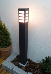 Lampa zewnętrzna słupek ARKAD 275 Radex IP 44 1x18W E27 Aluminium/Poliwęglan Srebrnoszary