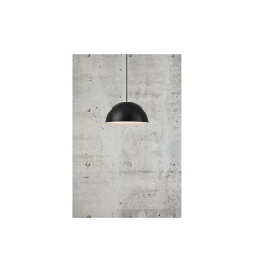 Lampa Wisząca Nordlux E27 40W Metal Czarny na tle betonowej ściany.