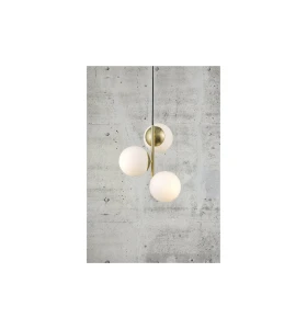 Lampa Wisząca Nordlux E14 3X40W Metal Mosiądz zawieszona na ścianie betonowej.