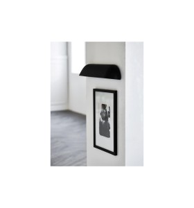 Lampa Ścienna Nordlux LED Metal Czarny zamontowana na ścianie.