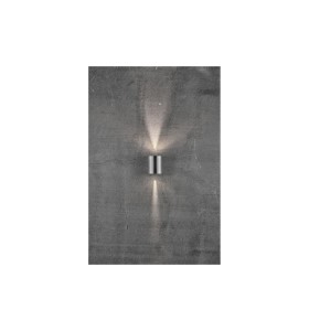 Lampa Ścienna Nordlux LED Stal nierdzewna zamontowana na szarej ścianie.