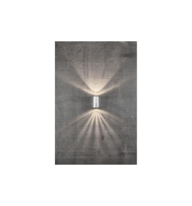 Lampa Ścienna Nordlux LED Metal Srebrny świecąca na szarej ścianie.