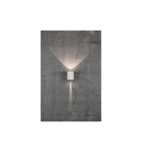 Lampa Ścienna Nordlux LED Aluminium Biały zamontowana na szarej ścianie.