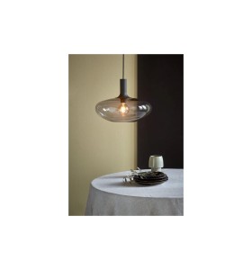 Lampa Wisząca Nordlux E27 60W Czarny nad stołem.