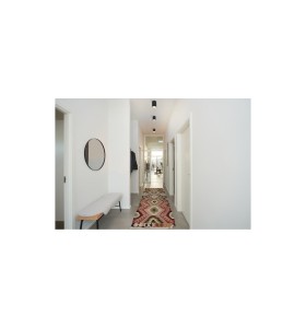 Lampa sufitowa Oprawa natykowa TUBA FALLON NORDLUX 1x5,5W LED Czarny Metal w korytarzu.