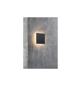 Lampa Ścienna Nordlux LED Aluminium Czarny zamontowana na betonowej ścianie.