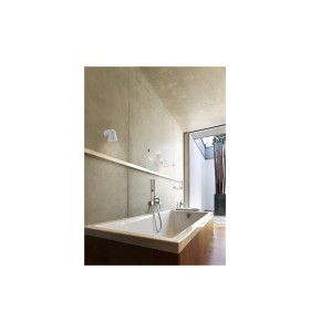 Lampa Ścienna Nordlux GU10 28W Aluminium Biały w łazience nad wanną.