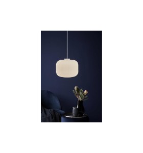Lampa Wisząca Nordlux E27 40W w eleganckim wnętrzu.