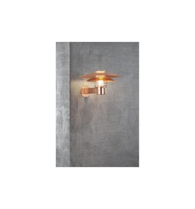 Lampa Ścienna Nordlux E27 16W Miedź zamontowana na betonie.