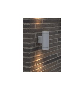 Lampa Ścienna Nordlux GU10 2X35W Metal Biały na ceglanej ścianie.