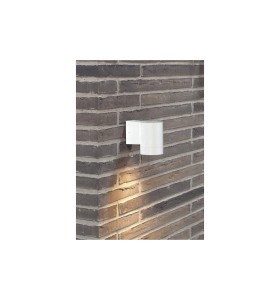 Lampa Ścienna Nordlux GU10 35W Metal Biały na tle ceglanej ściany.