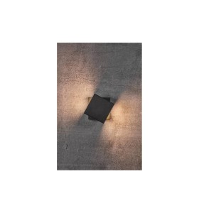 Lampa Ścienna Nordlux LED Aluminium Czarny na tle betonowej ściany.