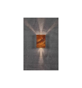 Lampa Ścienna Nordlux LED Metal Corten zamontowana na betonowej ścianie.