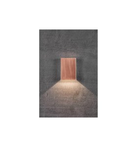 Nowoczesna lampa ścienna Nordlux LED w kolorze miedzianym.