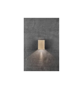Lampa Ścienna Nordlux LED Mosiądz prostokątna na ciemnej ścianie