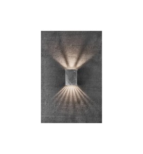 Lampa Ścienna Nordlux LED Srebrny na betonowej ścianie.