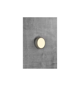 Lampa sufitowa Plafon okrągły SMARTLIGHT NORDLUX 1x9,5W LED Szary Aluminium na tle betonowej ściany.