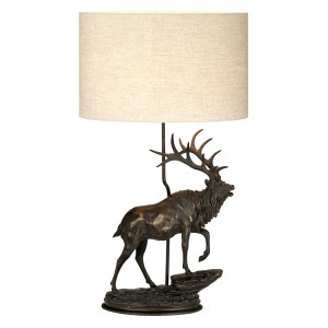 Lampa stojąca Angus Elstead Lighting brązowy renifer z kremowym abażurem.