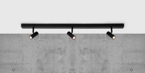 Lampa Sufitowa Spot Nordlux LED Metal Czarny zamontowana na betonowej ścianie