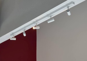 Lampa Sufitowa Spot Nordlux LED Metal Biały z czterema reflektorami.