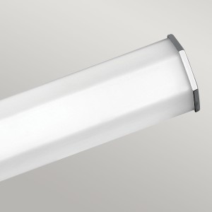 Lampa ścienna kinkiet Facet Elstead Lighting z polerowanym chromem i opalowym szkłem.