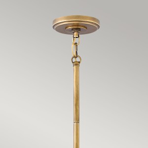 Lampa wisząca Fletcher Elstead Lighting z trawionym szkłem opalowym i starym mosiądzem.