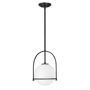 Lampa wisząca Somerset Elstead Lighting z opalowym szkłem i czarną stalową konstrukcją.
