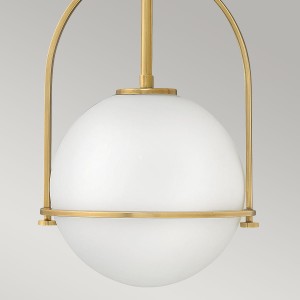 Lampa wisząca Somerset Elstead Lighting opalowe szkło staro-mosiężna.