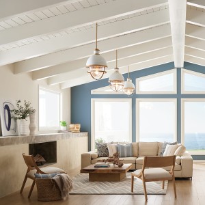 Lampa wisząca Tollis Elstead Lighting 1xE27 40W Stal, Szkło żebrowane Białe/ Naturalny mosiądz w nowoczesnym wnętrzu.