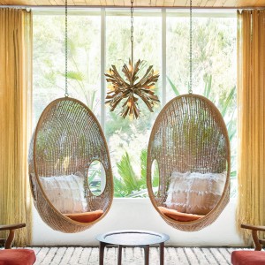 Lampa wisząca Vida Elstead Lighting 13xE14 40W Stal, Kryształ Oksydowane złoto zawieszona w przytulnym wnętrzu.