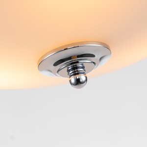 Lampa sufitowa plafon Griffin Elstead Lighting 3xE27 opalowe szkło.
