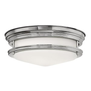 Lampa sufitowa plafon Hadrian Elstead Lighting z trawionym szkłem opalowym i chromowanymi detalami.