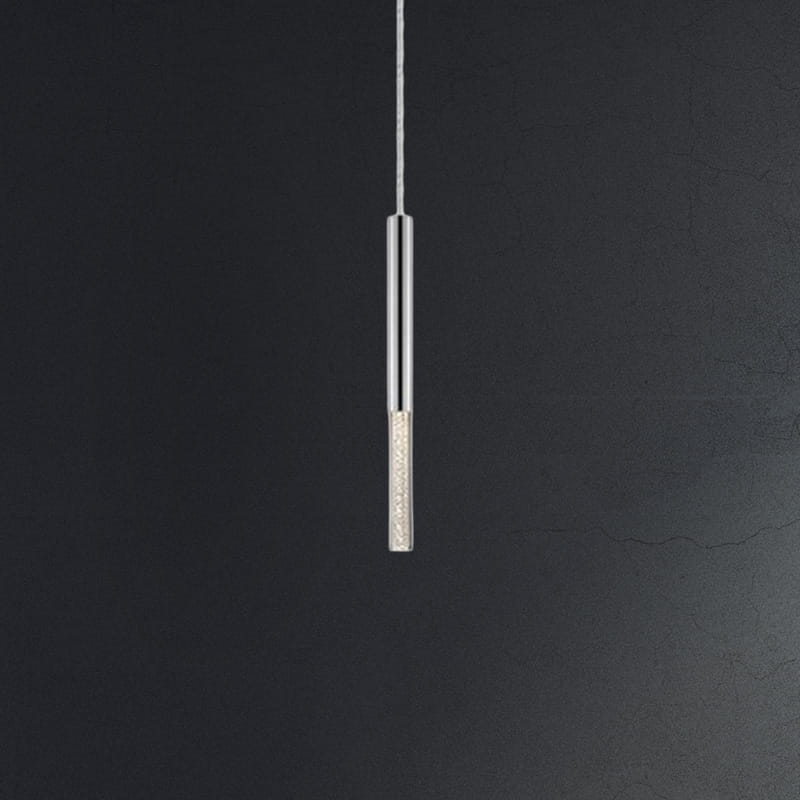 Lampa wisząca Zuma Line One LED 5W Chrom na tle ciemnej ściany.