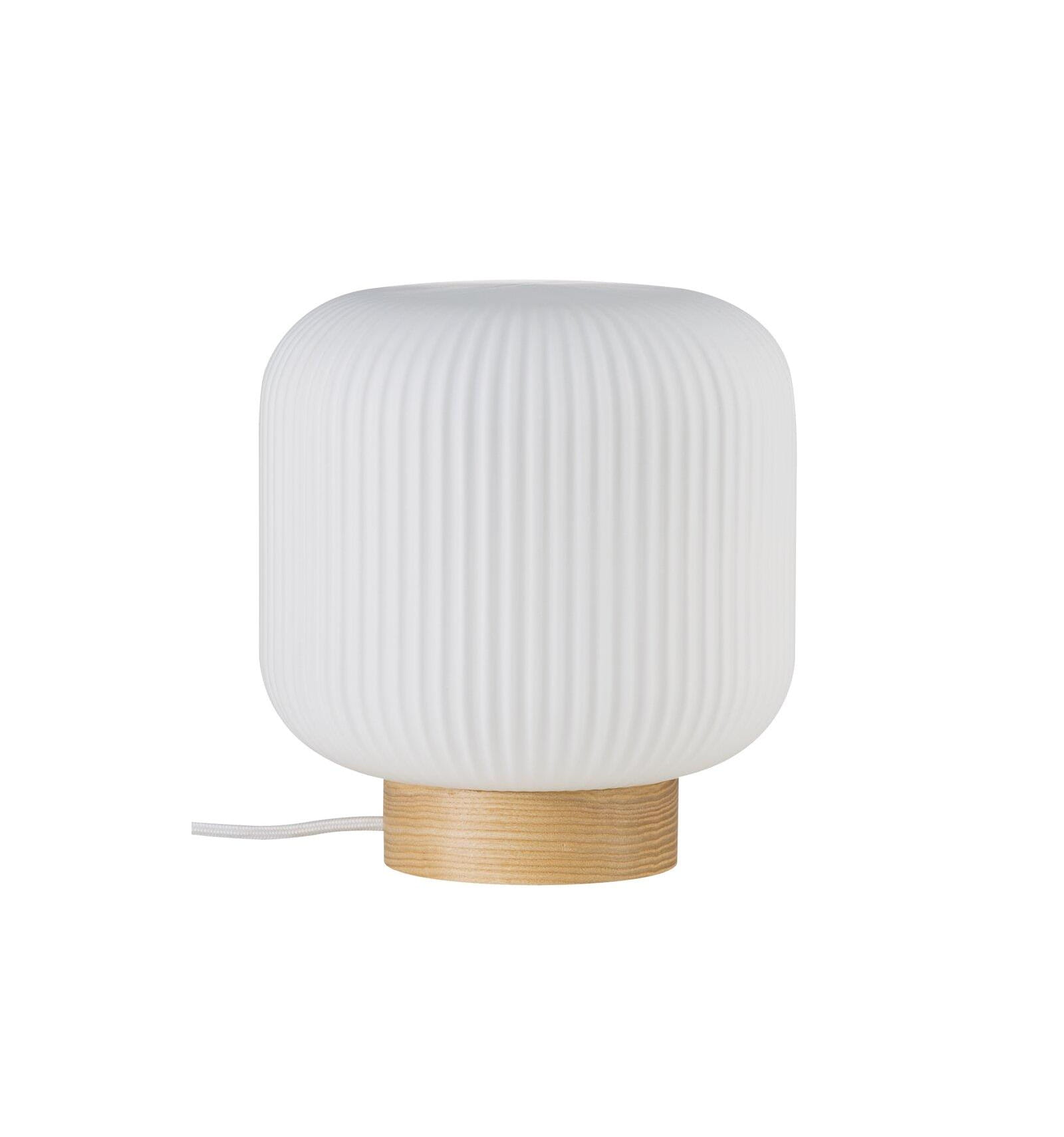 Lampa Stołowa Nordlux E27 40W Brązowy na drewnianej podstawie z białym, żebrowanym kloszem.